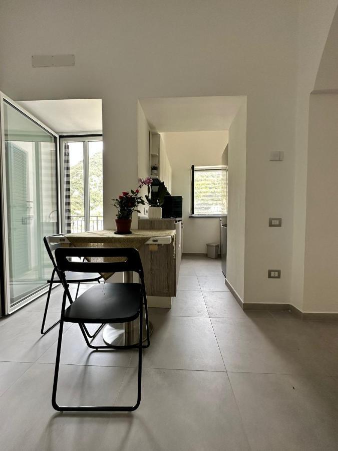 Casa Vacanza La Peonia Villa Minori Exteriör bild