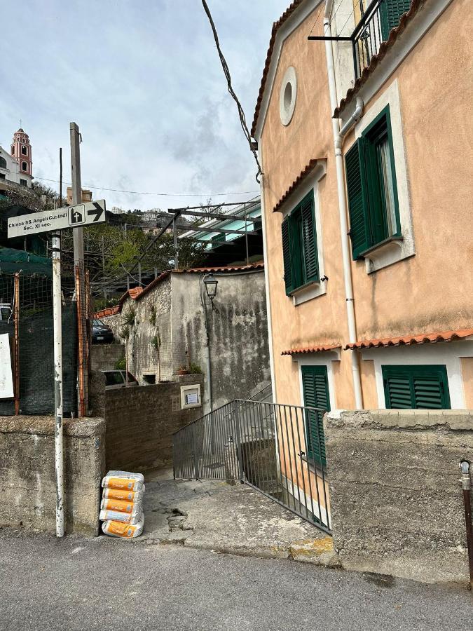 Casa Vacanza La Peonia Villa Minori Exteriör bild
